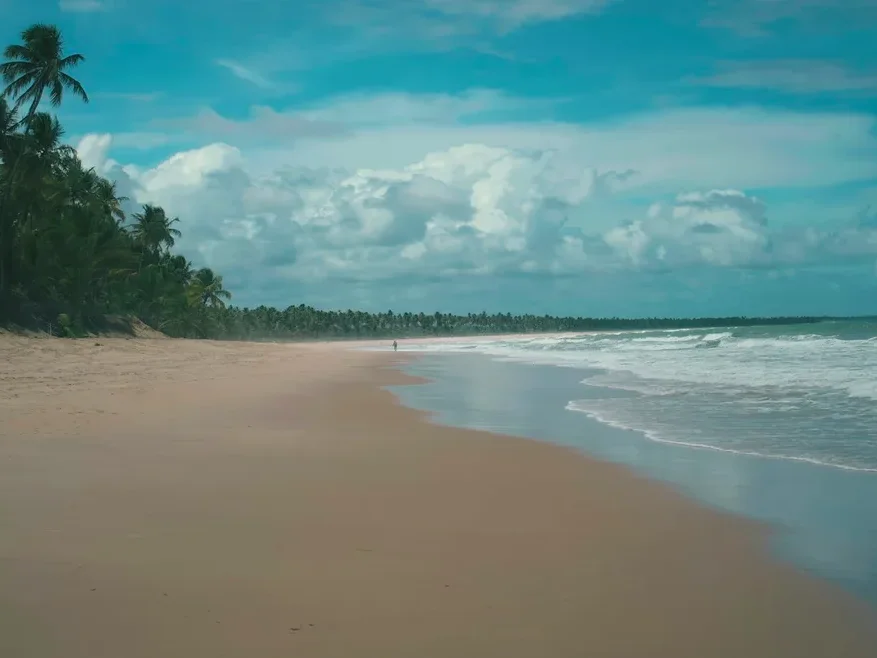 Praia do litoral sul paulista, onde fica a Colônia de Férias da AES em Itanhaém